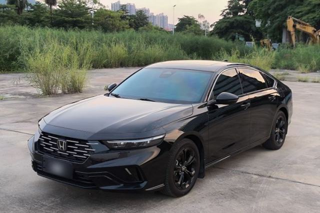 Ojetý Honda Accord 2025 Sport Series 260TURBO Luxury Edition