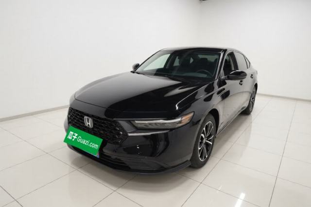 Ojetý Honda Accord 2025 260TURBO Luxury Edition