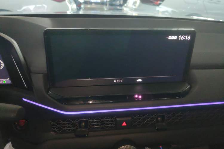 Used Honda Accord 2025 Sport Series 260TURBO Luxury Edition Audio And AC Panel