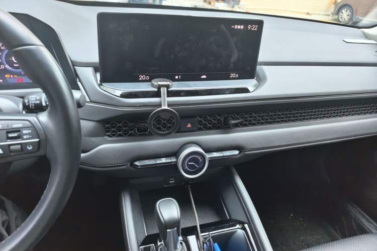 Used Honda Accord 2025 260TURBO Luxury Edition Audio And AC Panel