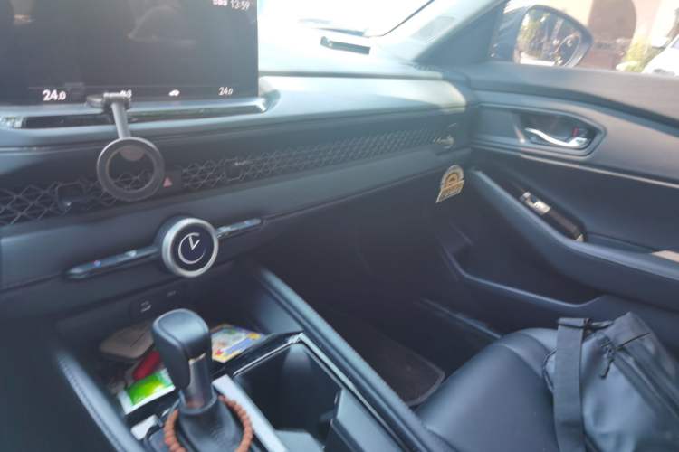 Used Honda Accord 2025 260TURBO Luxury Edition Audio And AC Panel