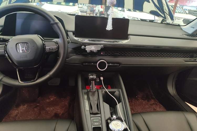 Used Honda Accord 2025 Sports Series 260TURBO Comfort Edition Audio And AC Panel