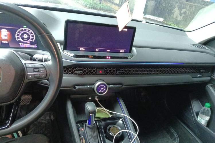 Used Honda Accord 2025 260TURBO Luxury Edition Audio And AC Panel