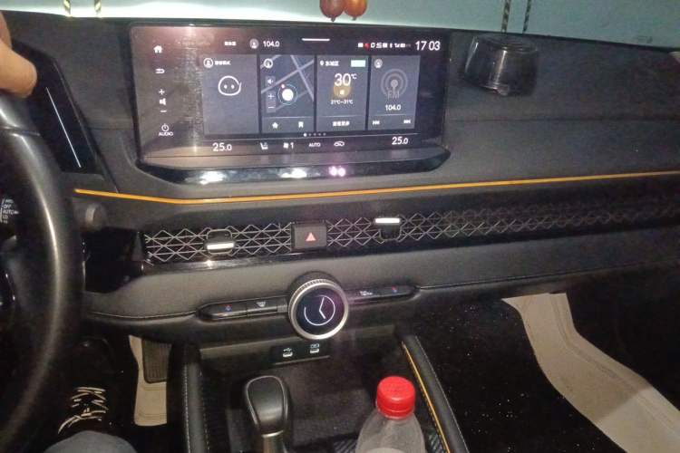 Used Honda Accord 2025 260TURBO Prestige Edition Audio And AC Panel