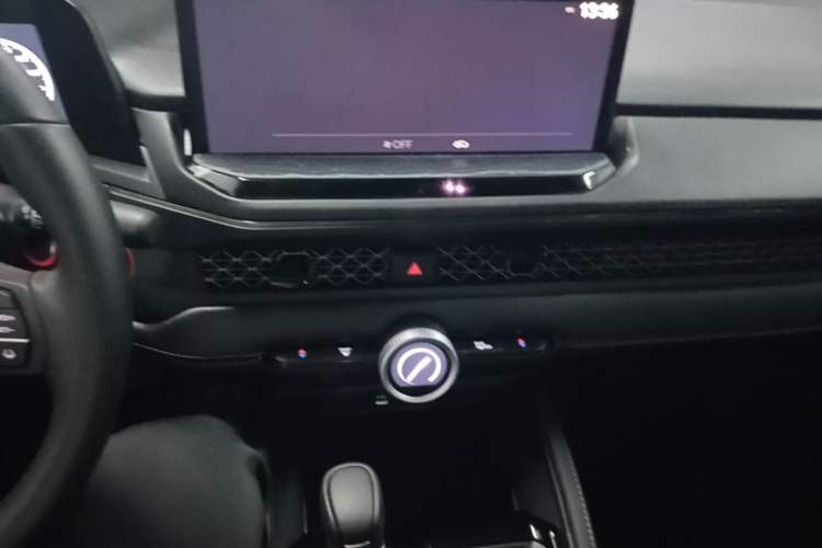 Used Honda Accord 2025 Sport Series 260TURBO Luxury Edition Audio And AC Panel