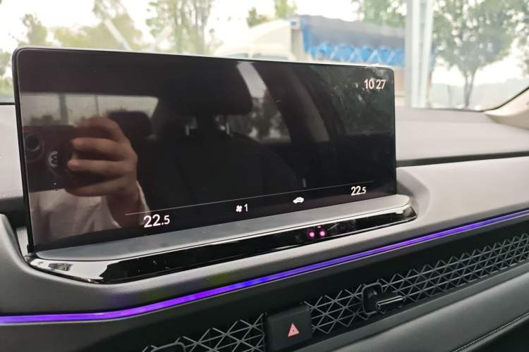Used Honda Accord 2025 260TURBO Luxury Edition Audio And AC Panel