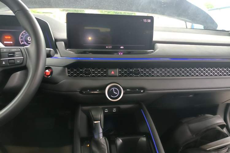 Used Honda Accord 2025 Sport Series 260TURBO Luxury Edition Audio And AC Panel