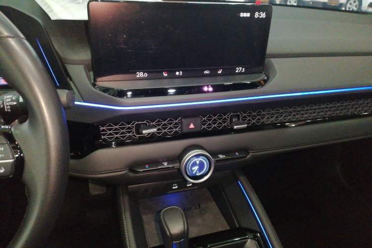 Used Honda Accord 2025 260TURBO Prestige Edition Audio And AC Panel