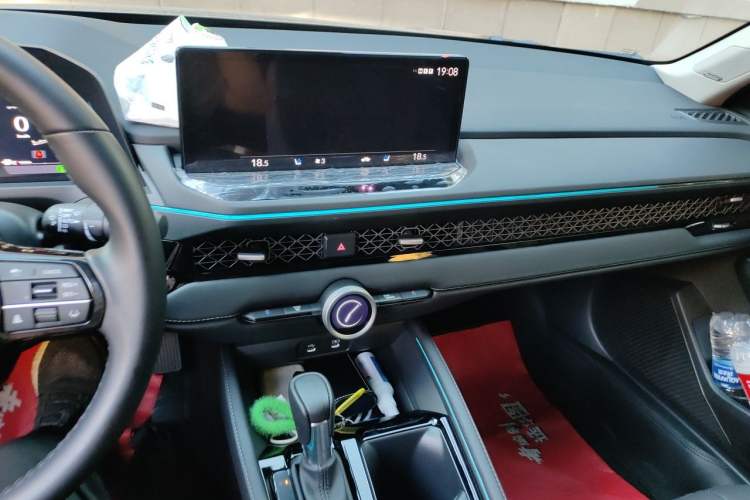 Used Honda Accord 2025 260TURBO Prestige Edition Audio And AC Panel