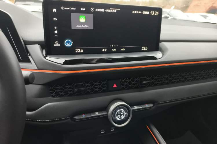 Used Honda Accord 2025 Sport Series 260TURBO Luxury Edition Audio And AC Panel