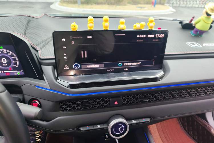 Used Honda Accord 2025 260TURBO Luxury Edition Audio And AC Panel