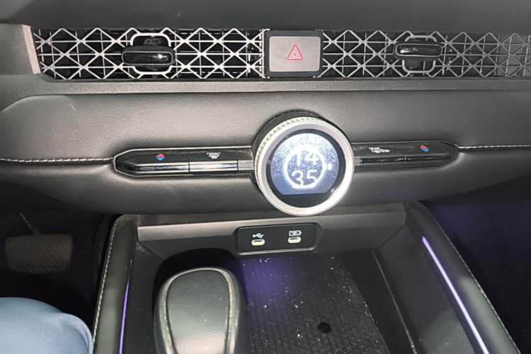 Used Honda Accord 2025 260TURBO Luxury Edition Audio And AC Panel