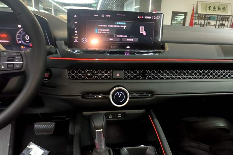 Used Honda Accord 2025 Sport Series 260TURBO Luxury Edition Audio And AC Panel