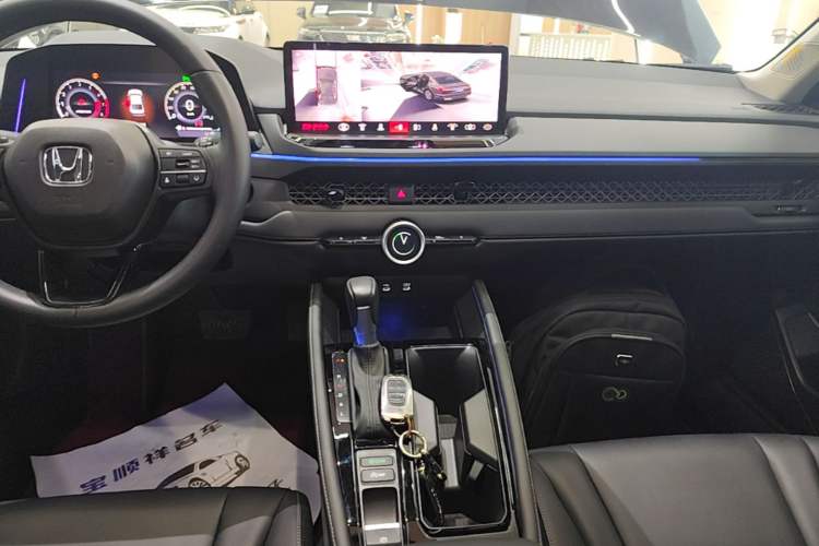Used Honda Accord 2025 260TURBO Luxury Edition Audio And AC Panel