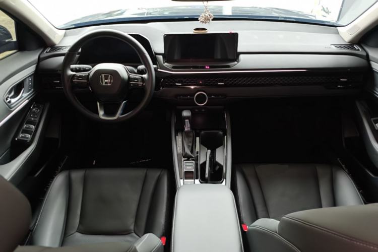 Used Honda Accord 2025 260TURBO Prestige Edition Center Console