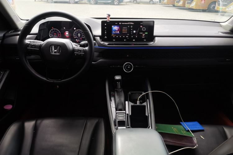 Used Honda Accord 2025 260TURBO Luxury Edition Center Console