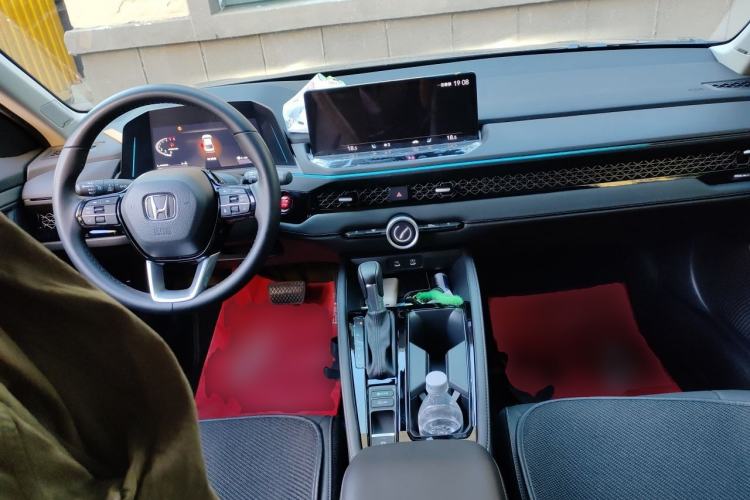Used Honda Accord 2025 260TURBO Prestige Edition Center Console