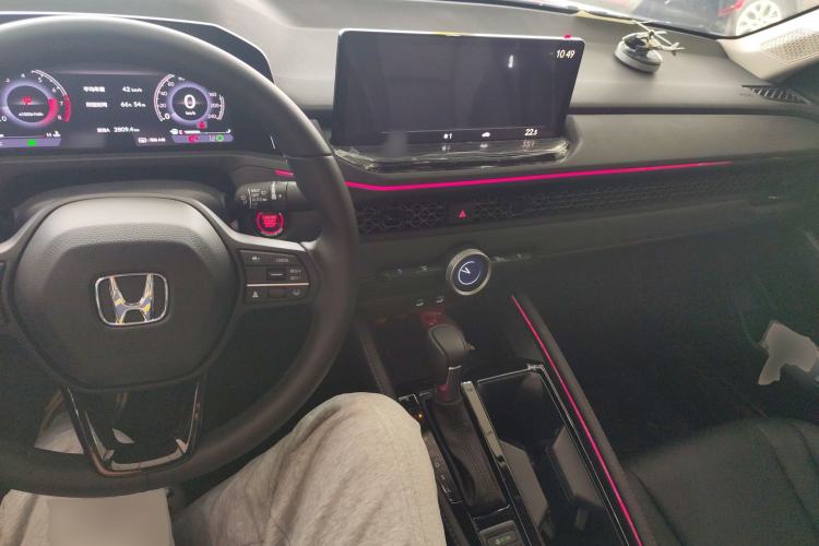 Used Honda Accord 2025 Sport Series 260TURBO Luxury Edition Center Console