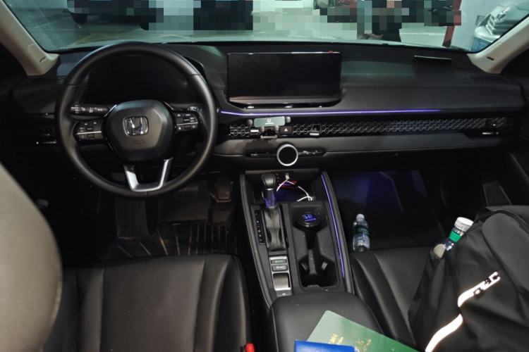 Used Honda Accord 2025 Sport Series 260TURBO Prestige Edition Center Console