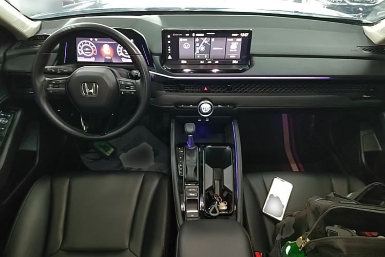 Used Honda Accord 2025 260TURBO Luxury Edition Center Console
