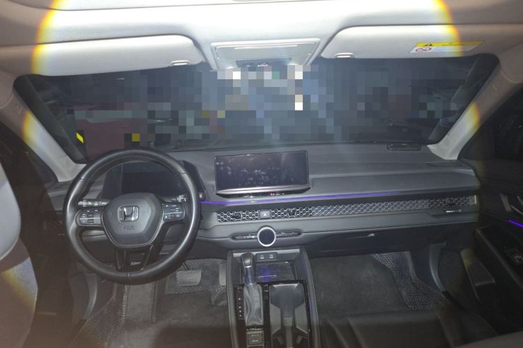 Used Honda Accord 2025 260TURBO Luxury Edition Center Console