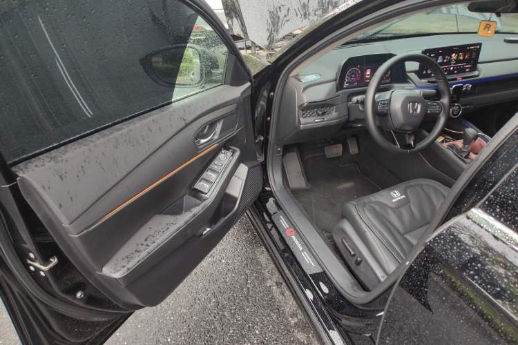 Used Honda Accord 2025 260TURBO Luxury Edition Driver Seat