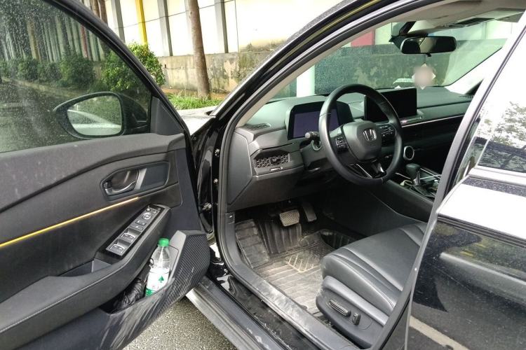 Used Honda Accord 2025 260TURBO Luxury Edition Driver Seat