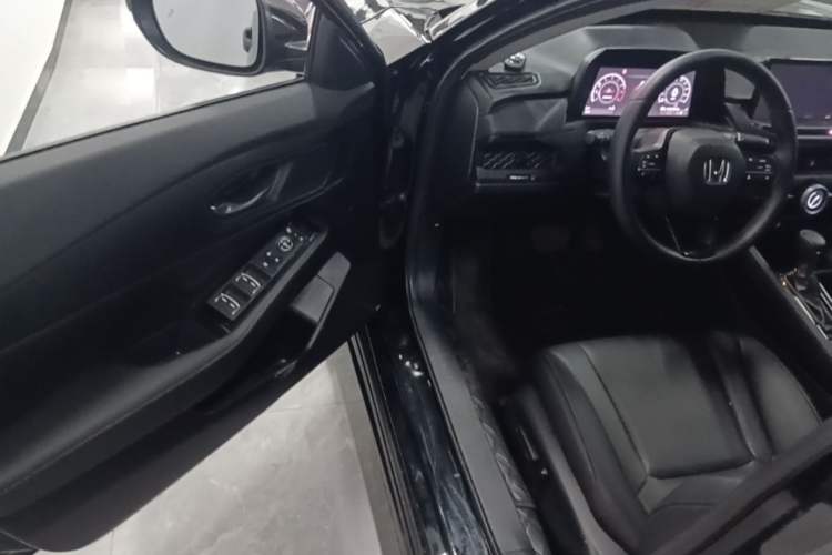 Used Honda Accord 2025 Sport Series 260TURBO Luxury Edition Driver Seat