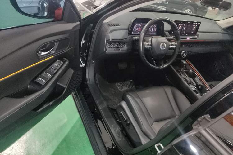 Used Honda Accord 2025 260TURBO Luxury Edition Driver Seat