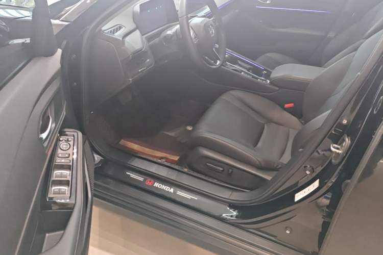 Used Honda Accord 2025 260TURBO Luxury Edition Driver Seat