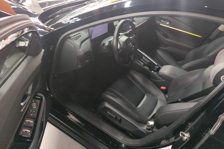 Used Honda Accord 2025 260TURBO Luxury Edition Driver Seat