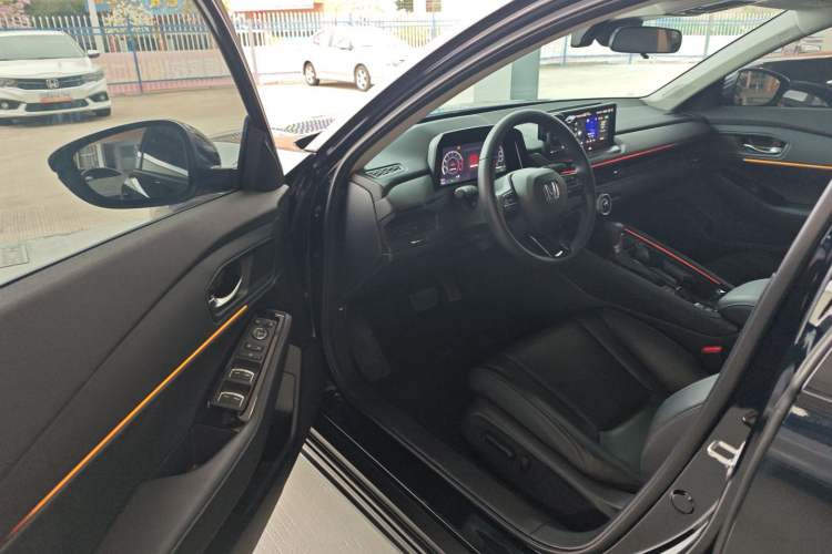 Used Honda Accord 2025 260TURBO Luxury Edition Driver Seat