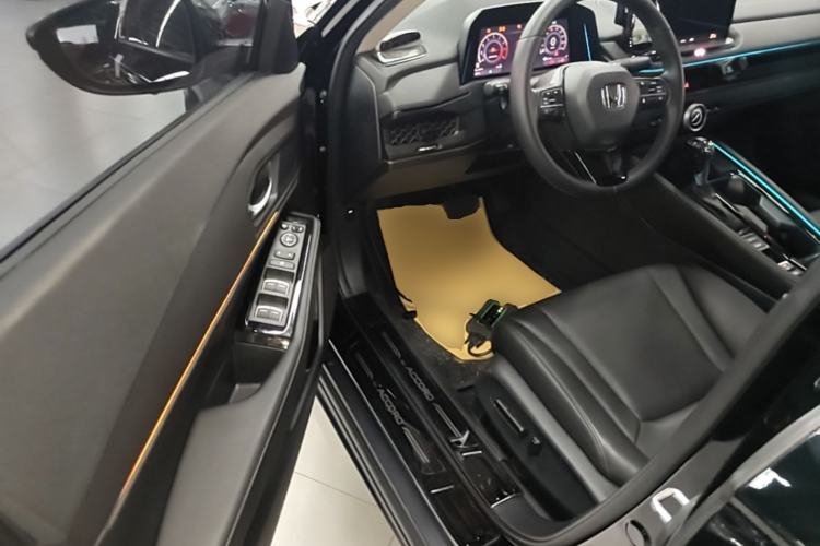 Used Honda Accord 2025 260TURBO Luxury Edition Driver Seat