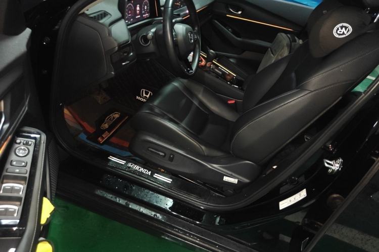 Used Honda Accord 2025 260TURBO Luxury Edition Driver Seat