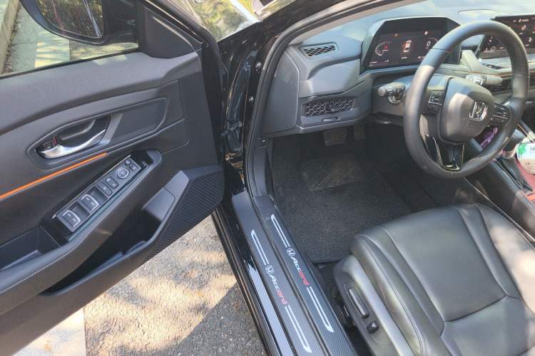 Used Honda Accord 2025 260TURBO Luxury Edition Driver Seat