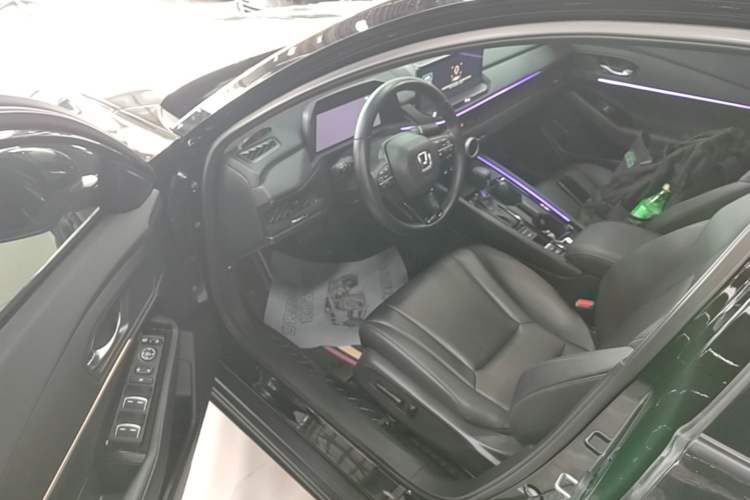 Used Honda Accord 2025 260TURBO Luxury Edition Driver Seat