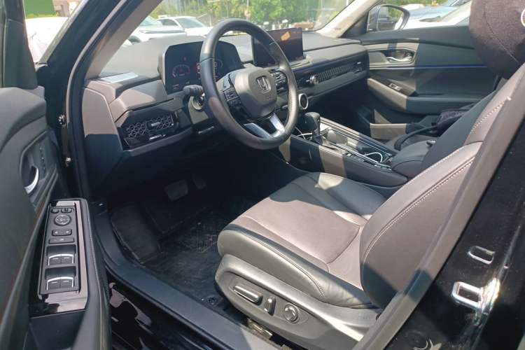 Used Honda Accord 2025 Sport Series 260TURBO Prestige Edition Driver Seat