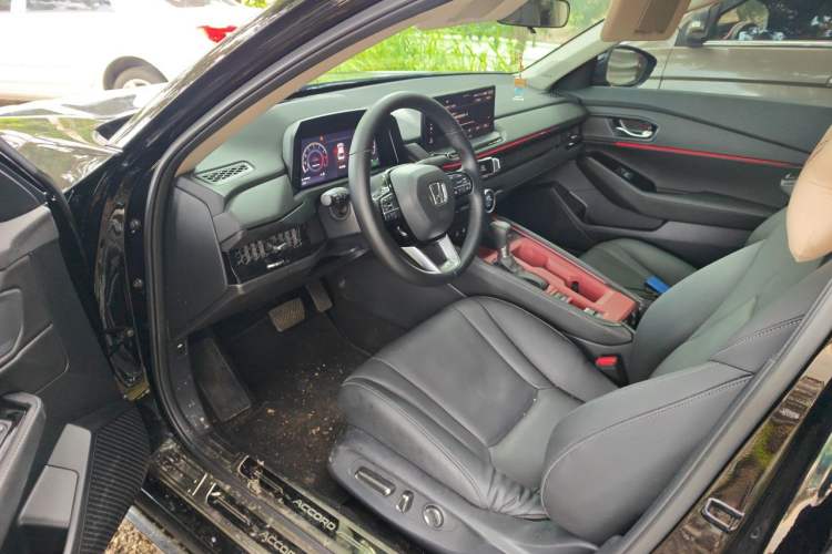 Used Honda Accord 2025 Sport Series 260TURBO Prestige Edition Driver Seat