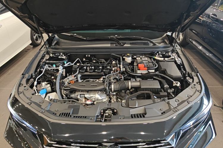 Used Honda Accord 2025 Sport Series 260TURBO Luxury Edition Engine Bay