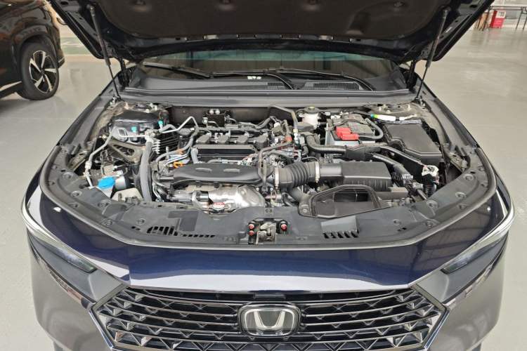 Used Honda Accord 2025 260TURBO Luxury Edition Engine Bay