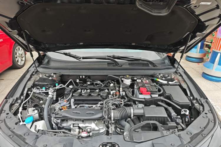Used Honda Accord 2025 Sport Series 260TURBO Luxury Edition Engine Bay