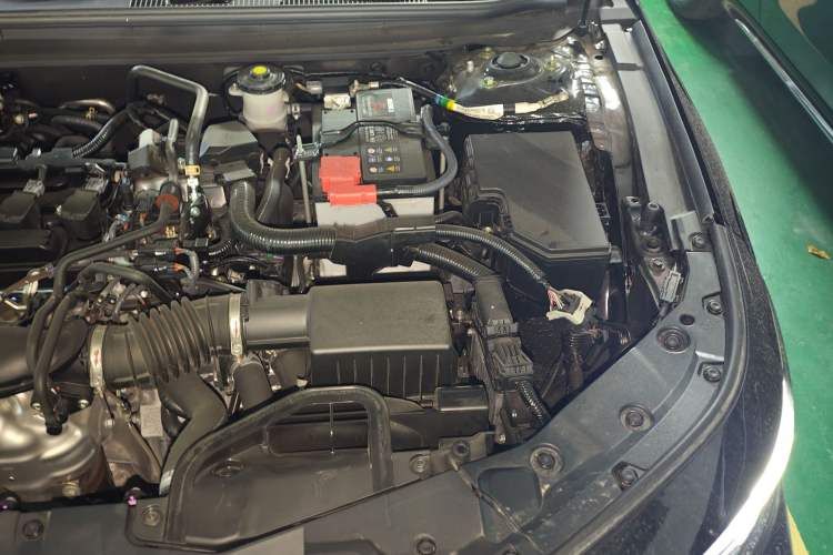 Used Honda Accord 2025 260TURBO Luxury Edition Engine Bay Left