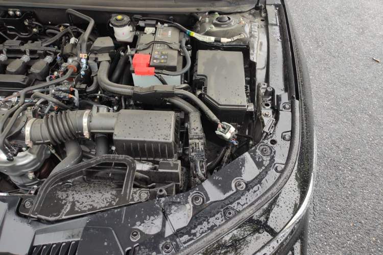 Used Honda Accord 2025 260TURBO Luxury Edition Engine Bay Left