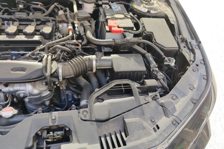 Used Honda Accord 2025 Sport Series 260TURBO Luxury Edition Engine Bay Left