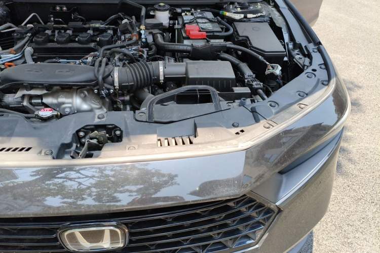 Used Honda Accord 2025 260TURBO Luxury Edition Engine Bay Left