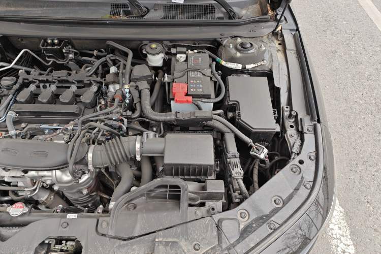 Used Honda Accord 2025 260TURBO Luxury Edition Engine Bay Left