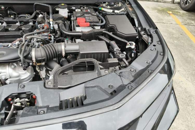 Used Honda Accord 2025 Sport Series 260TURBO Luxury Edition Engine Bay Left
