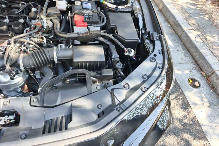 Used Honda Accord 2025 260TURBO Luxury Edition Engine Bay Left