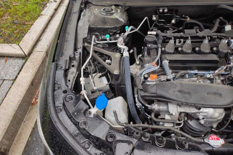 Used Honda Accord 2025 260TURBO Luxury Edition Engine Bay Right