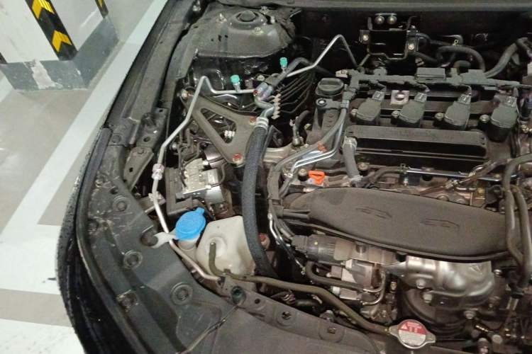 Used Honda Accord 2025 260TURBO Luxury Edition Engine Bay Right